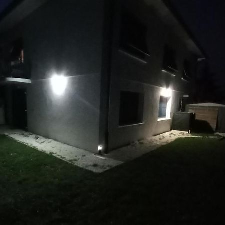Plaisir Des Pres - Appartement T3, Jardin, Parking Chaponost Екстер'єр фото