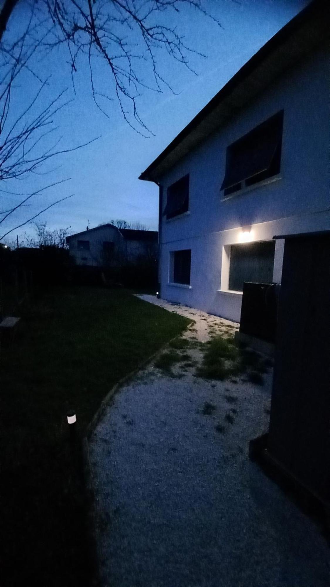 Plaisir Des Pres - Appartement T3, Jardin, Parking Chaponost Екстер'єр фото
